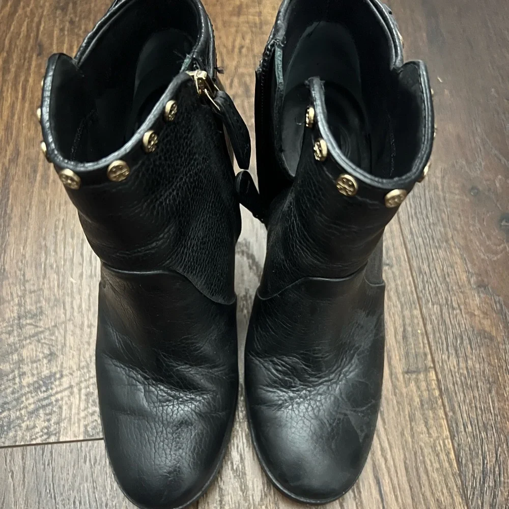 Tory Burch Black Leather Heeled Boots with Gold Accents Size 7 Mae Studded - Picture 5 of 11